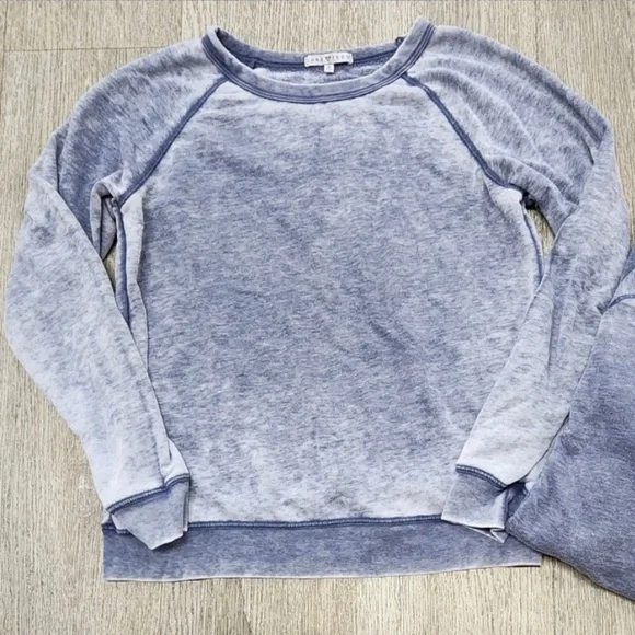 NWOT Junk Food Clothing Burnout Sweatshirt - Picture 2 of 3